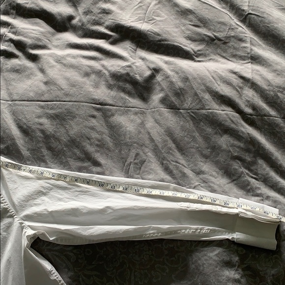 Izod white button down collared blouse size Large - Picture 5 of 8